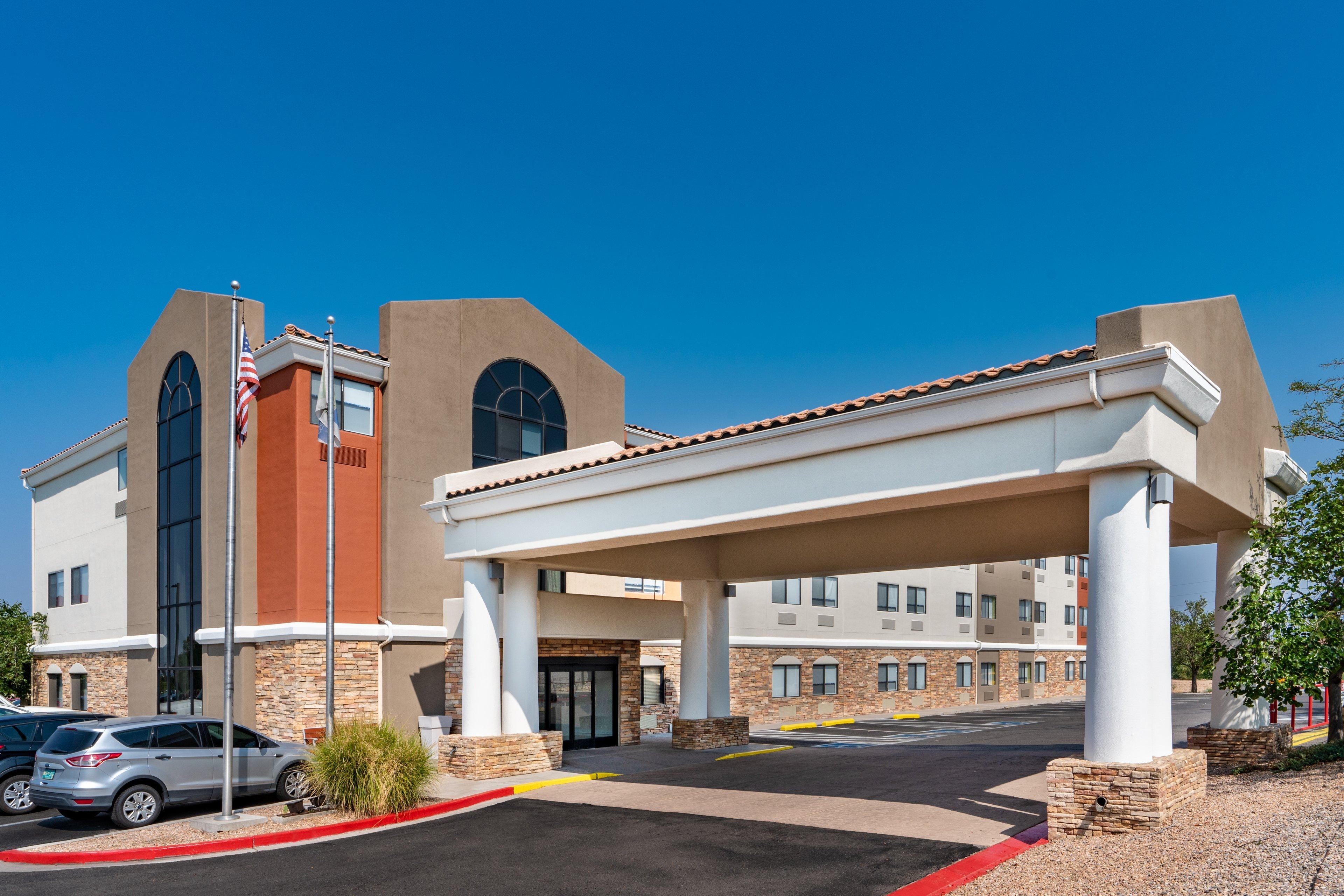 Holiday Inn Express Hotel & Suites Albuquerque - North Balloon Fiesta Park By Ihg Екстериор снимка