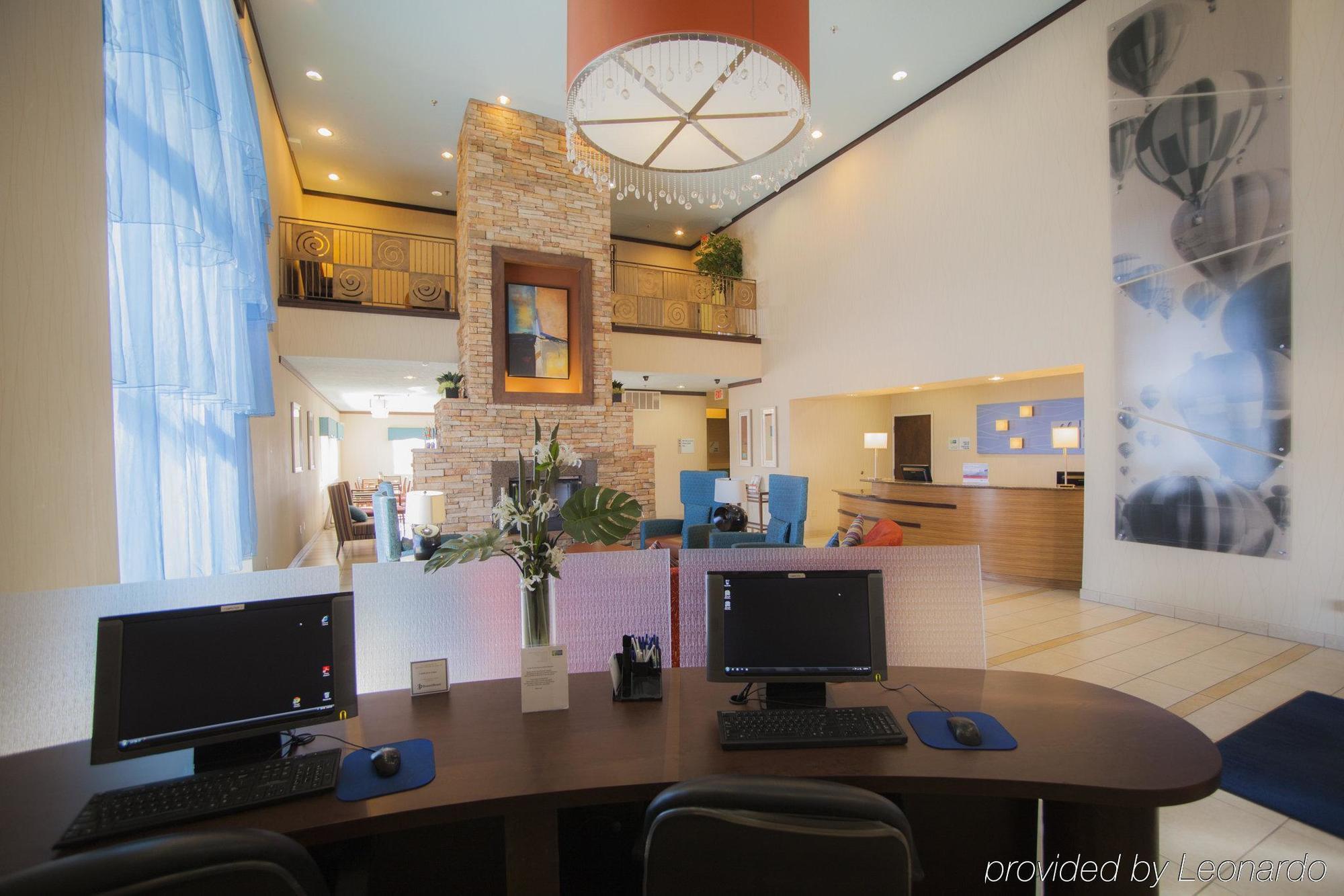 Holiday Inn Express Hotel & Suites Albuquerque - North Balloon Fiesta Park By Ihg Екстериор снимка