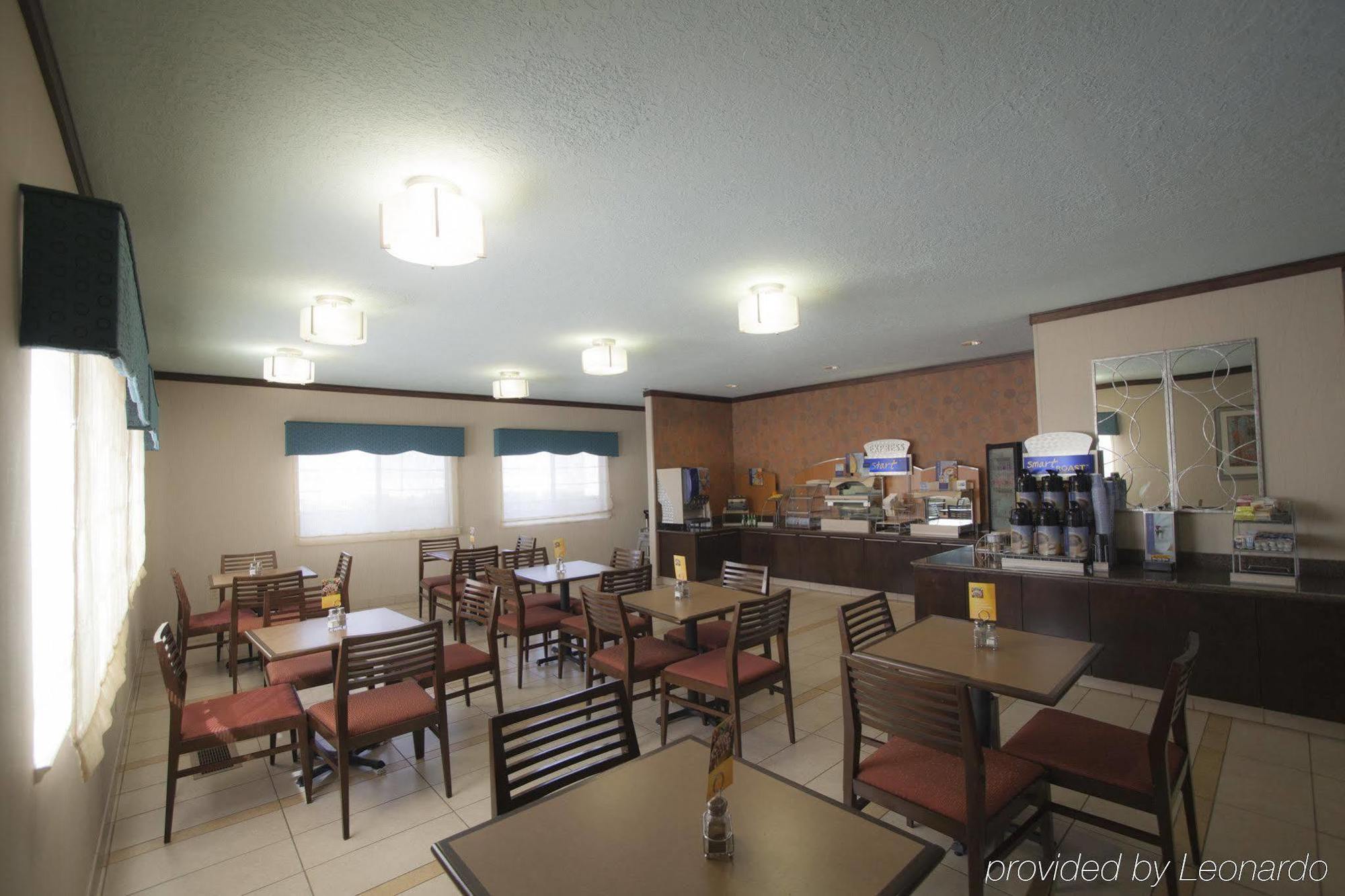 Holiday Inn Express Hotel & Suites Albuquerque - North Balloon Fiesta Park By Ihg Екстериор снимка