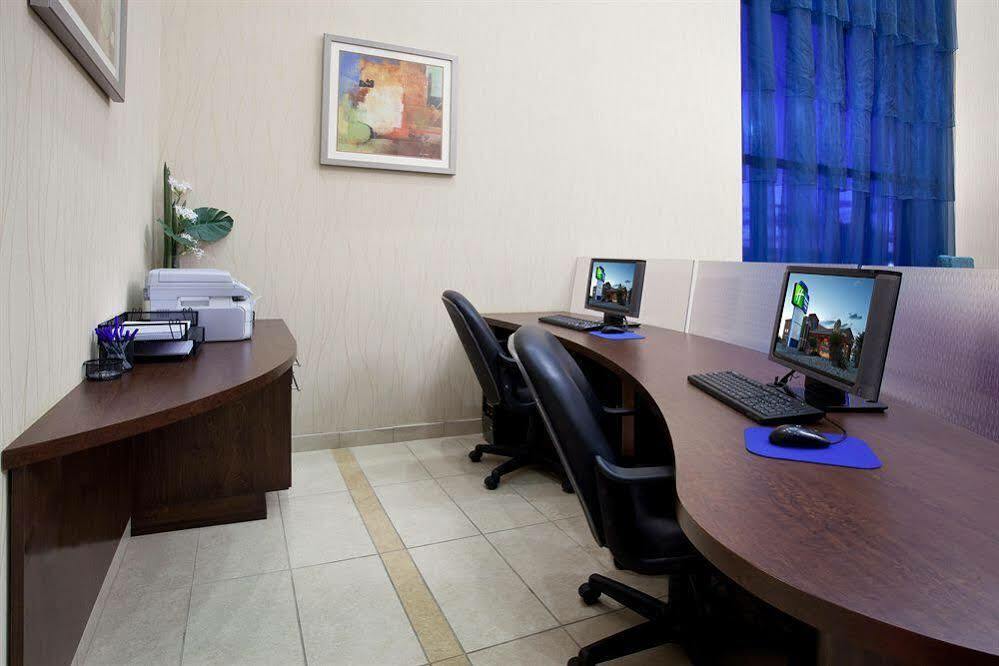Holiday Inn Express Hotel & Suites Albuquerque - North Balloon Fiesta Park By Ihg Екстериор снимка