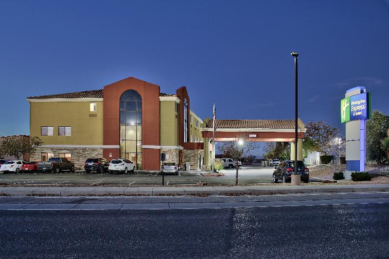 Holiday Inn Express Hotel & Suites Albuquerque - North Balloon Fiesta Park By Ihg Екстериор снимка